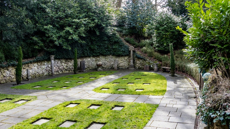 Cliveden's War Memorial Garden